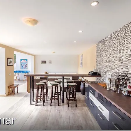 Gleymar Villa *